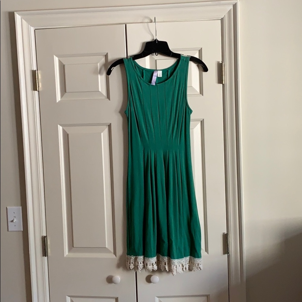 Small Flattering Alga Dress